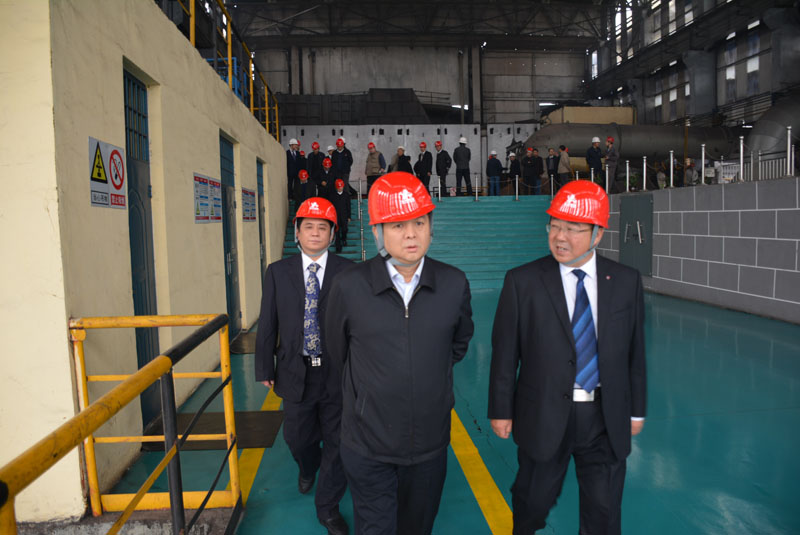 1508305337598254.jpg 集团领导3.jpg